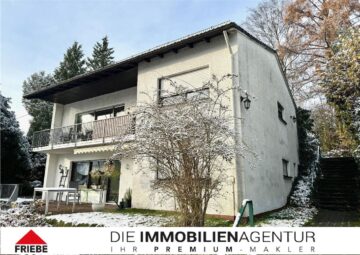 Freistehendes Zweifamilienhaus mit zwei Garagen in ruhiger Lage, 51702 Bergneustadt, Haus